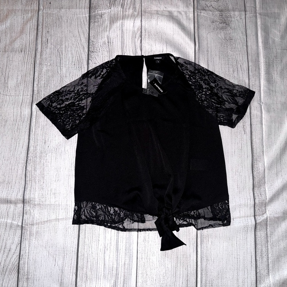 SOLD. NWT Women’s Express Blouse